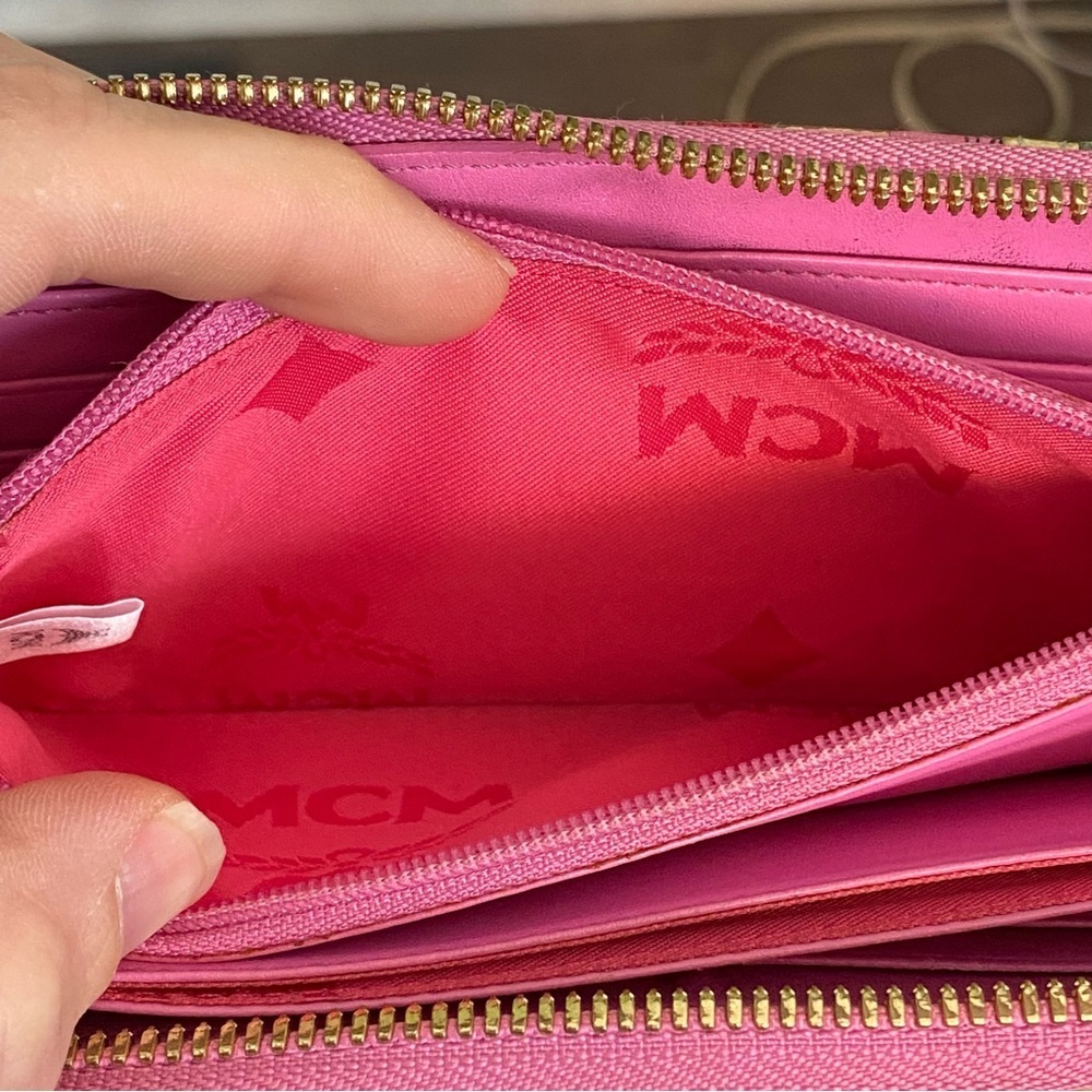 MCM Multi Color Wallet - Picture 14 of 16
